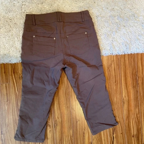 Brown/taupe cropped pant with cutouts👖 - Picture 2 of 6